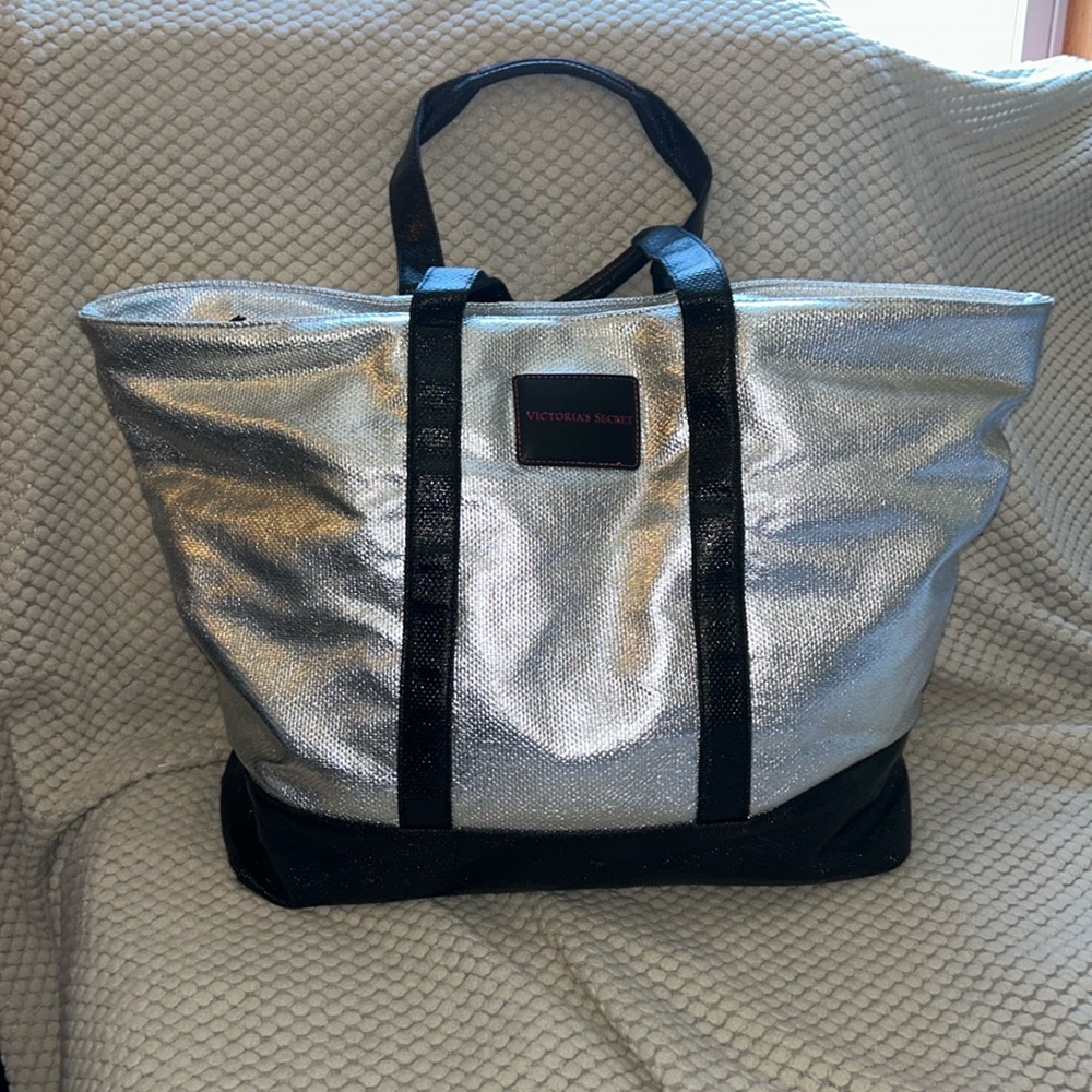 Zippered Victoria Secret Tote